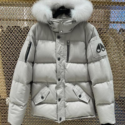 Moose Knuckles Women's Fur Collar Short Down Jacket