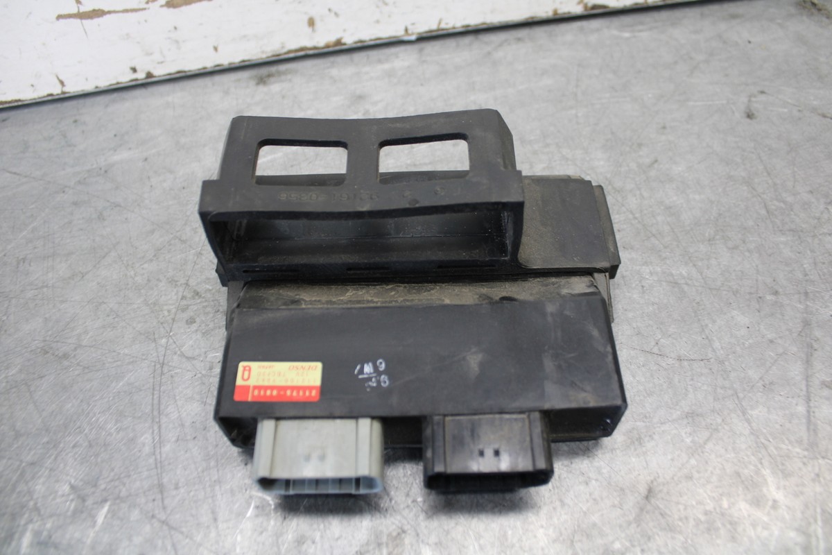 とん 13-18 KAWASAKI NINJA ZX6R ECU COMPUTER CONTROLLER UNIT BLACK