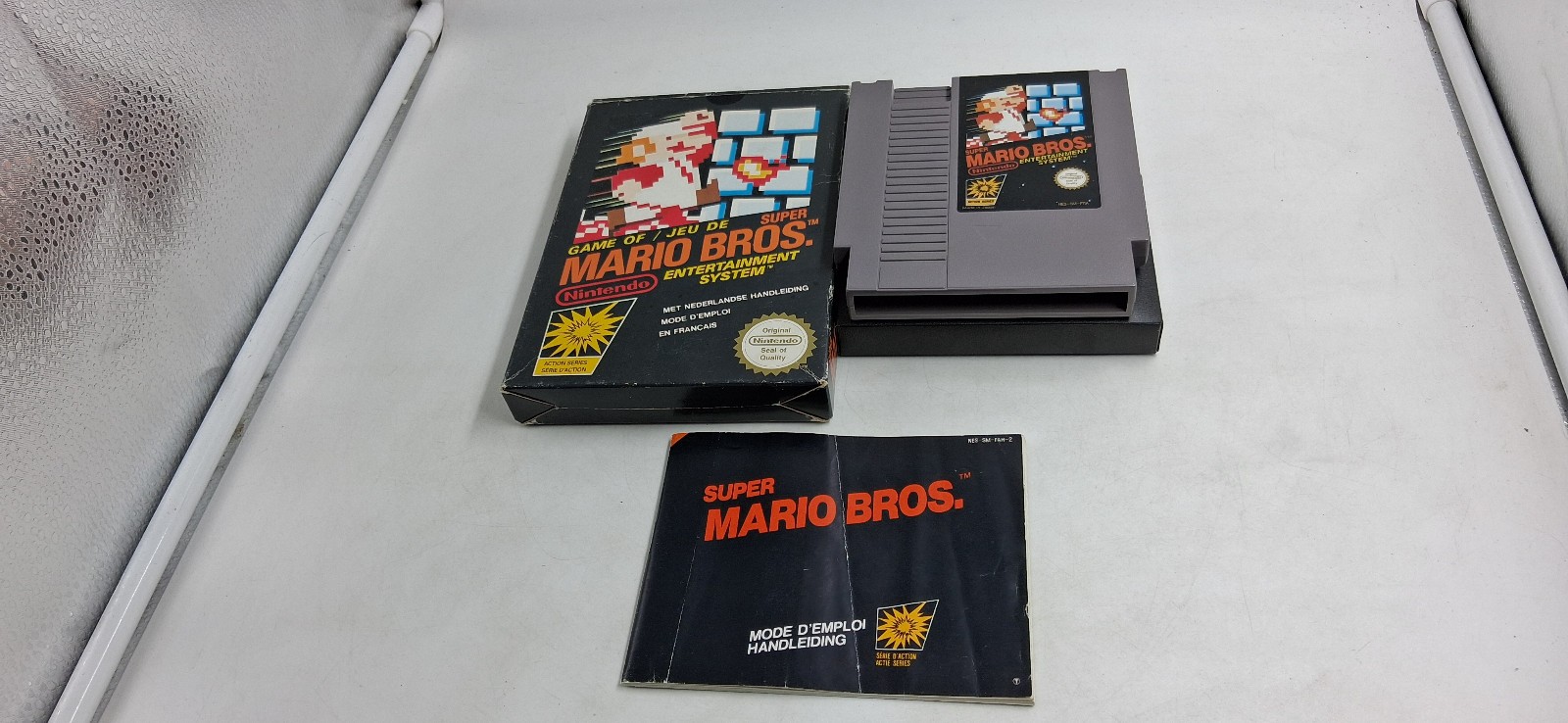 Jeu Nintendo NES Super Mario Bros sans cale