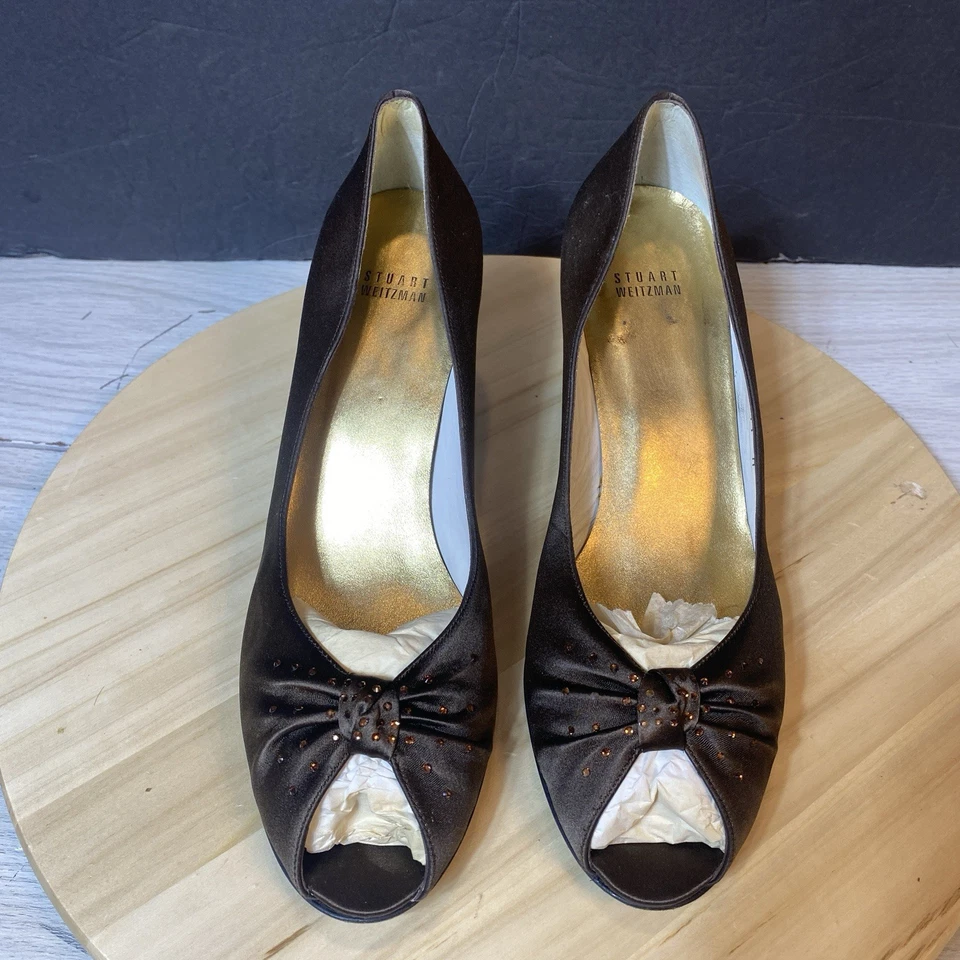 Stuart Weitzman Glotallulah Womens 11 M Satin Peep Toe Crystal Knot Kitten Heels - Image 4 of 4