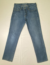 Tommy Hilfiger Women  s Medium Wash Classic Fit Straight Leg Jeans Size 6
