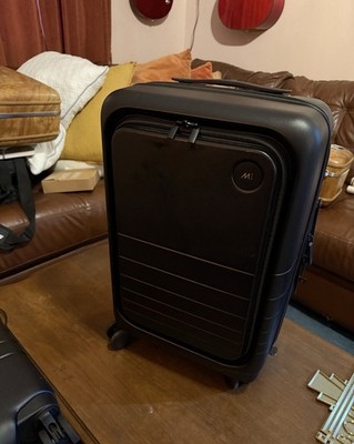 MINT CONDITION Monos Carry On Pro - Black - with Accessories