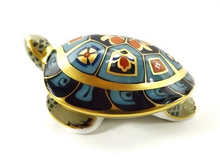 BEAUTIFUL ROYAL CROWN DERBY PAPERWEIGHT OF A TERRAPIN REF 119/1