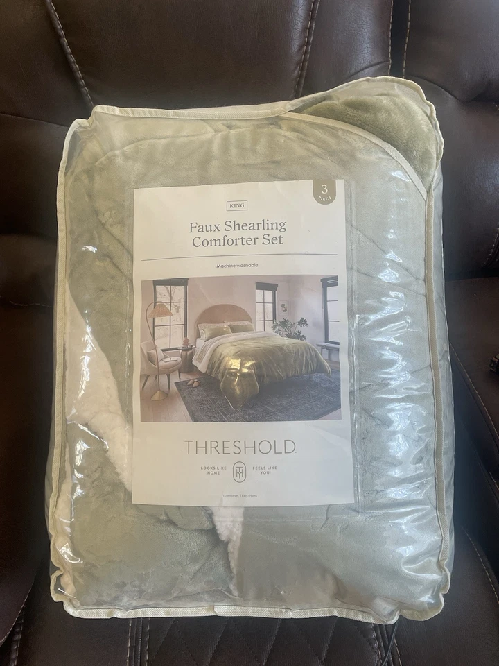 King Cozy Faux Shearling Comforter and Sham Set Green - Threshold - Image 4 of 4