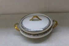 Theodore Haviland Round Covered Vegetable Bowl
