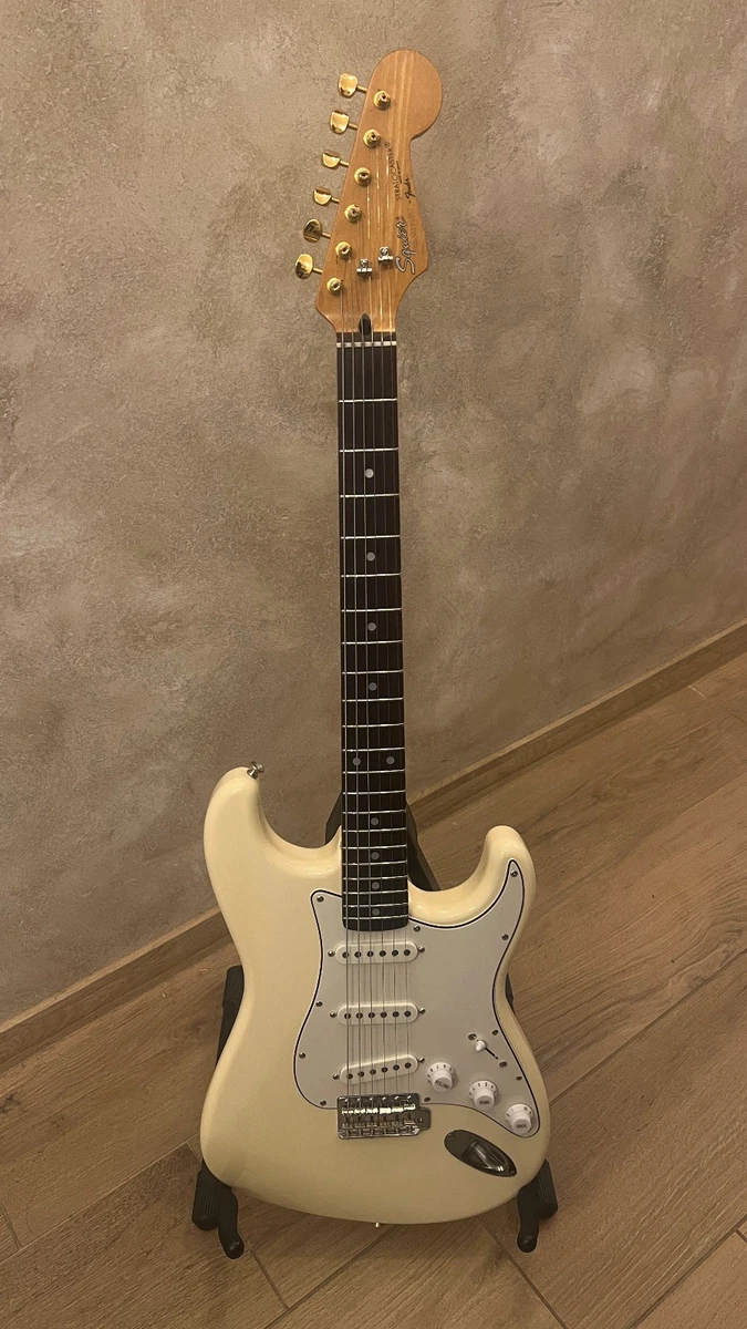 Preços baixos em Fender Squier Stratocaster Japão | eBay