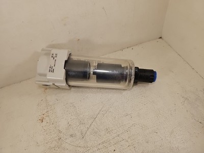 NEW SMC AFD30-F02D-A / AFD30F02DA