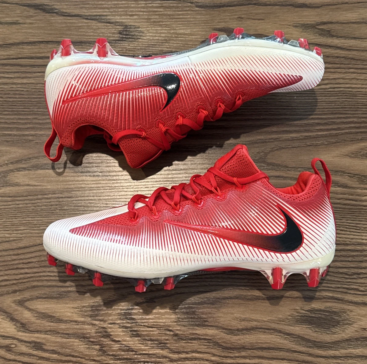 Nike Vapor Untouchable スパイク シルバー/レッド Amazon.com | Nike Vapor Untouchable 2 CF Football Cleats (12.5