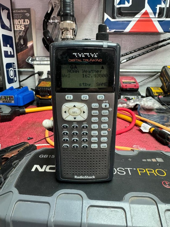 RADIOSHACK PRO106 HANDHELD DIGITAL TRUNKING SCANNER RADIO SHACK eBay