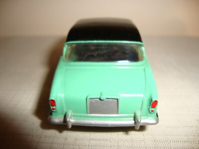 Original DINKY TOYS 165 HUMBER HAWK - NR MINT in original BOX