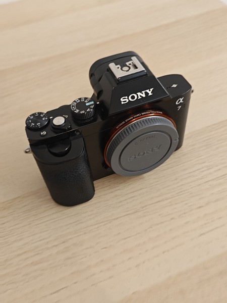 Sony α7 24,3 Mp Cámara Digital sin Espejo