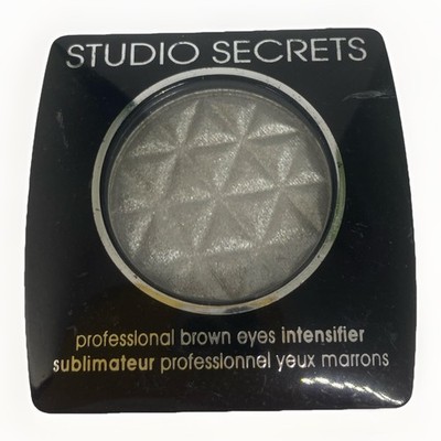 Loreal Paris STUDIO SECRETS professional brown eyes intensifier Eyeshadow 571