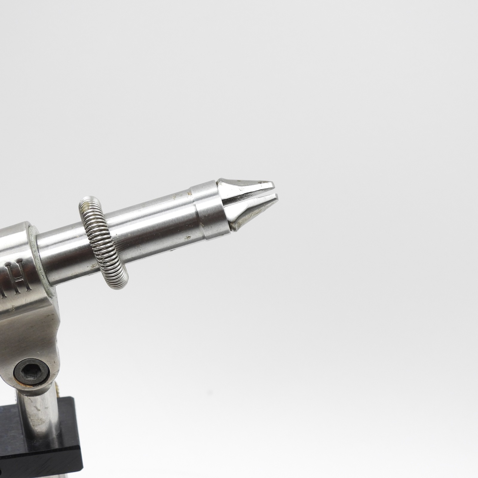 HMH Spartan Fly Tying Vise. W/ Profile Plate, Spare Jaw, & Box.