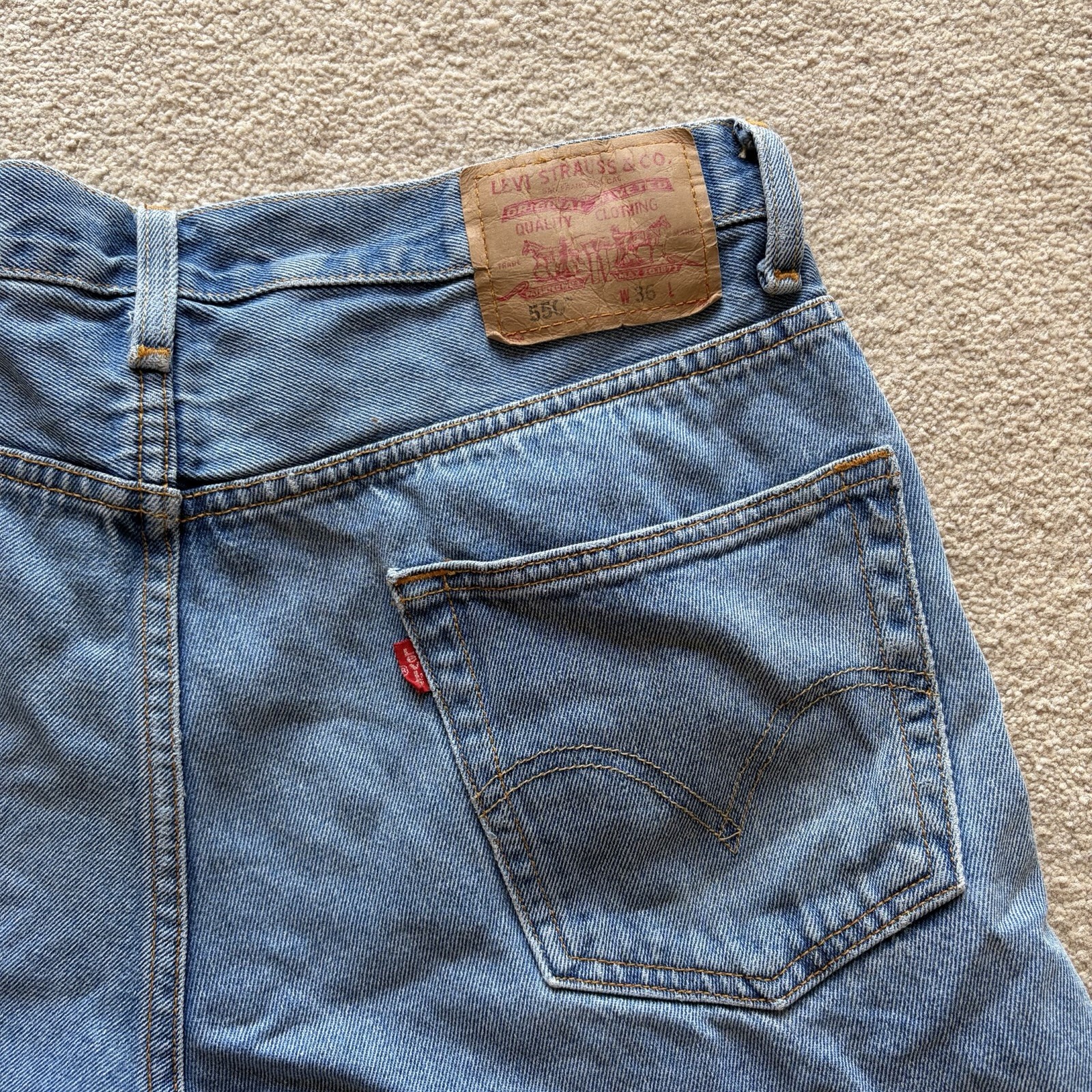 Levi's 550 Relaxed Fit Blue Denim Shorts Size 36 Jorts image 7