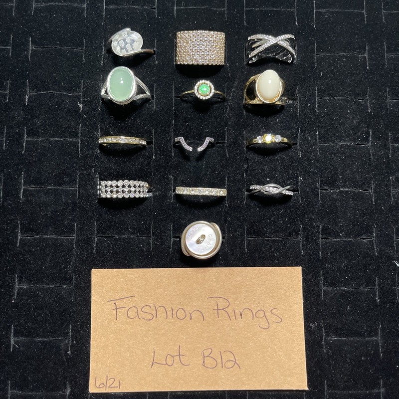 Stunning - Fashion Ring Lot - Jewelry Lot - (B12) Untested Jewelry