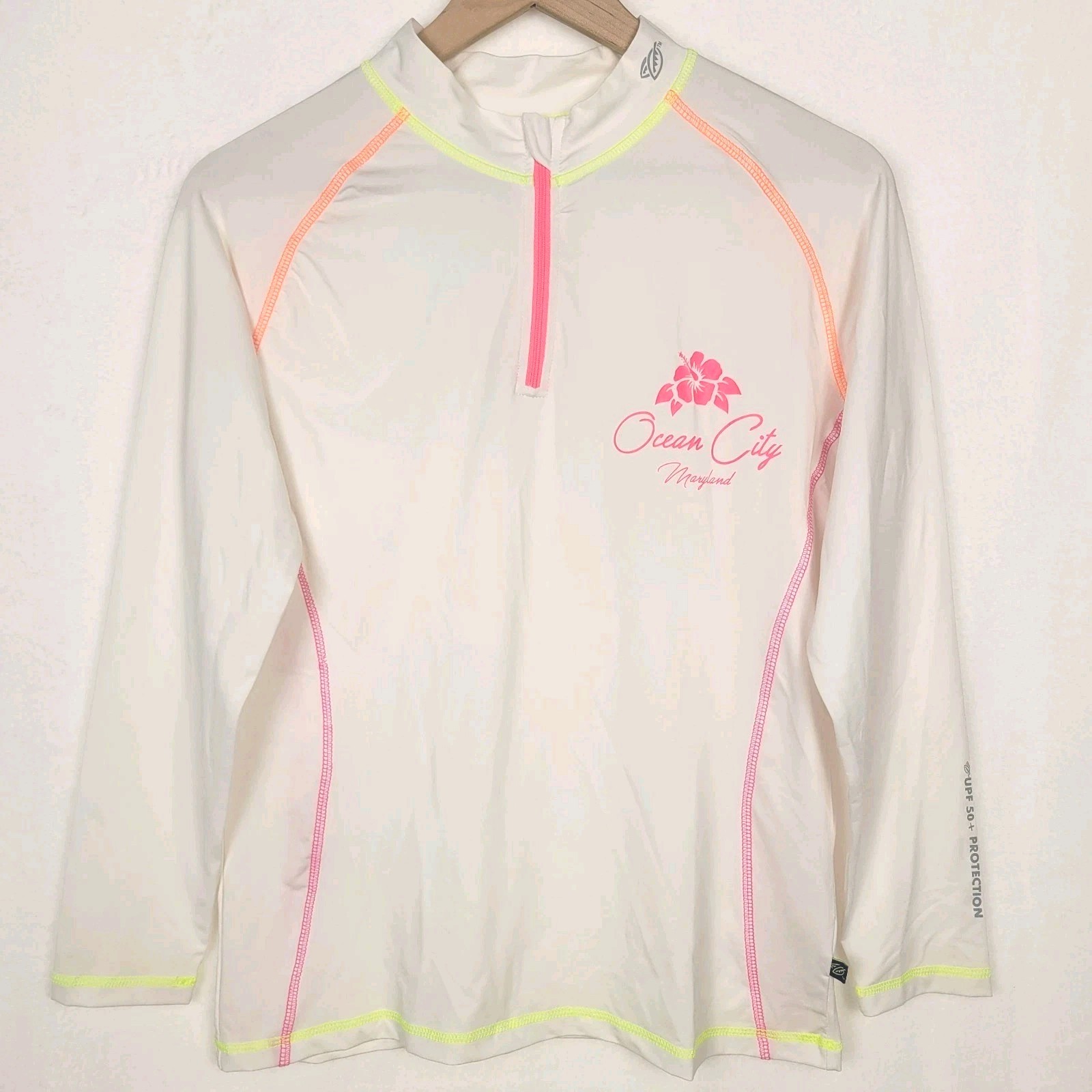 Banana Boat UPF 50 Rash Guard Women’s M Long Sleeve Swim Top Beach Neon