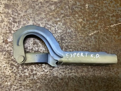 Peugeot Expert 2010 Links Scharnier Motorhaube 1499346080 MBL19302
