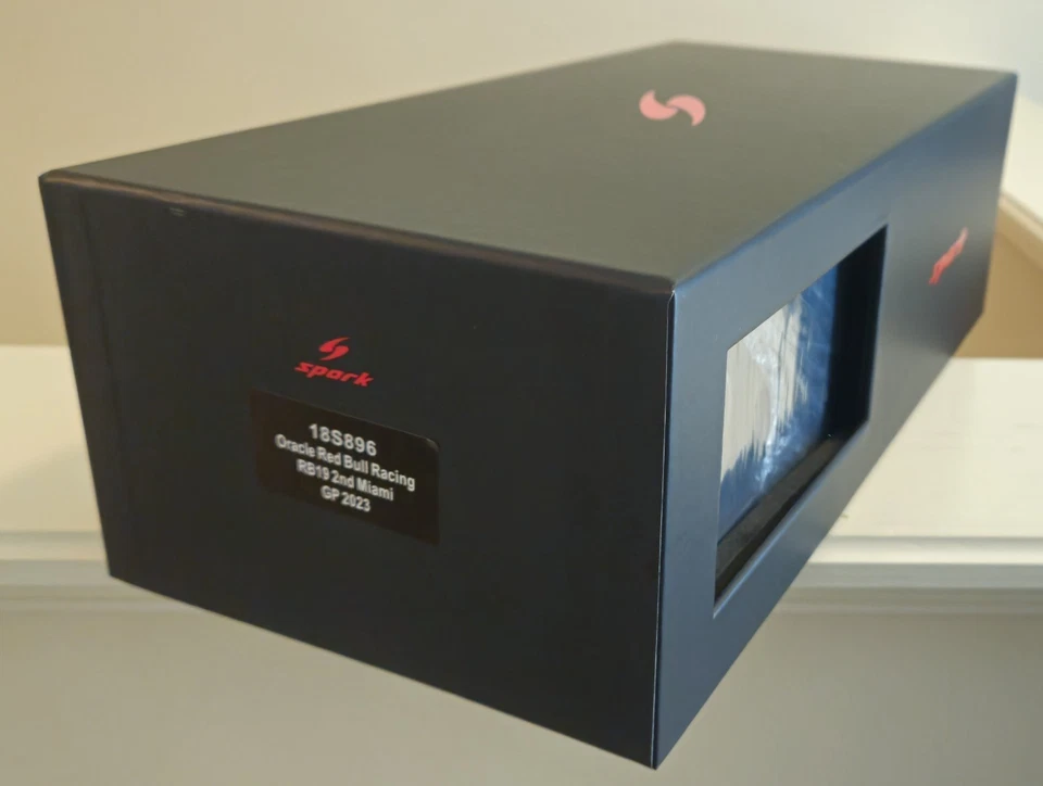 Spark 1/18 Sergio Checo Perez #11 Red Bull RB19 2nd Miami 2023 GP (18S896) - Image 4 of 4