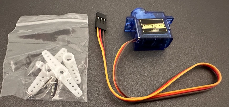 3x SG90 Mini Micro Servo für RC Modelle Flugzeug, Schiff, Auto - Bild 3 von 4