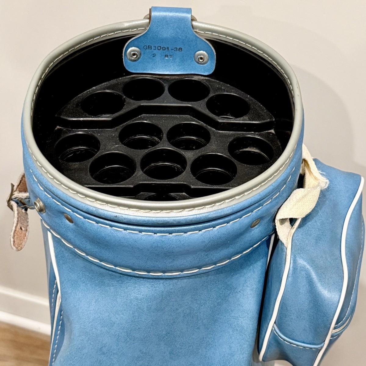 Dunlop VTG Light Blue Leather Cart Golf Bag or Carry w/ Rain Cover