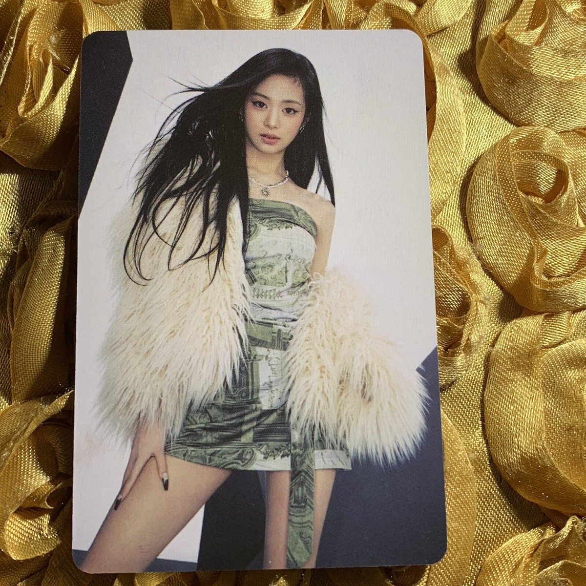 Ahyeon BABYMONSTER Red Devil Edition Celeb K-POP Girl Photo Card
