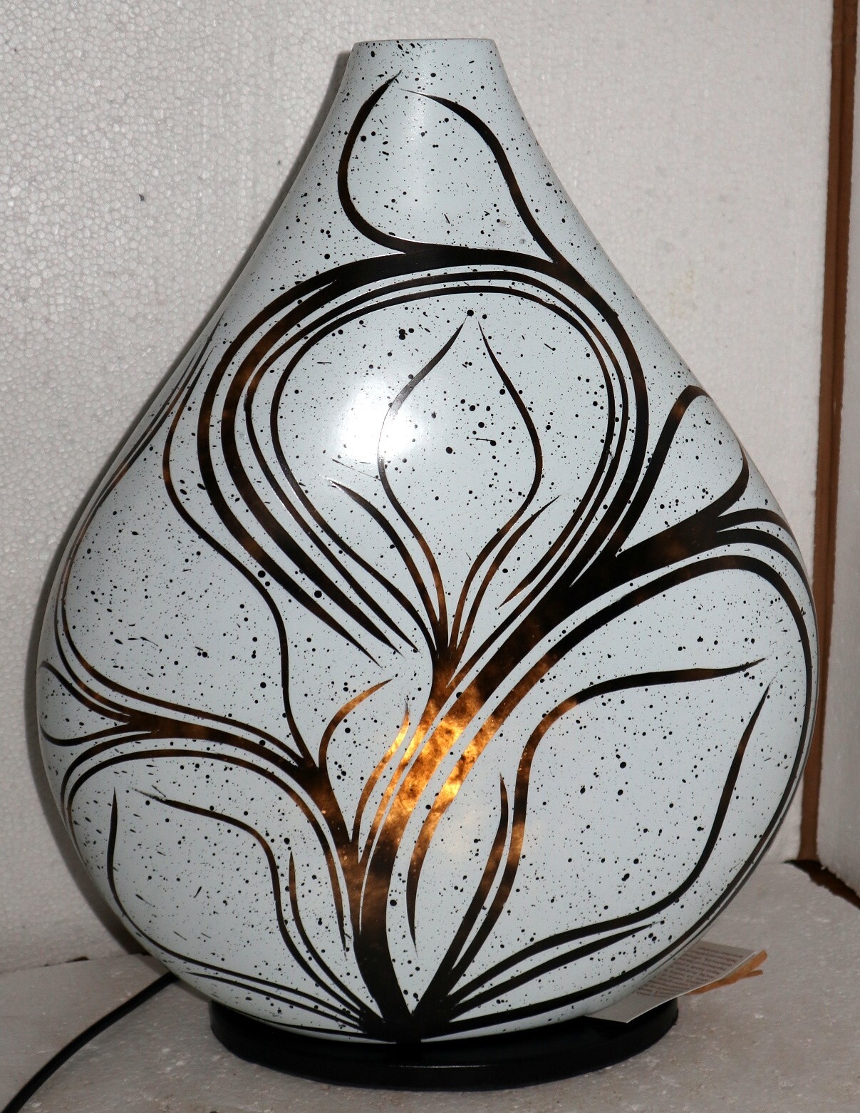 Lampada Design a Bottiglia Dipinta a Mano - Abatjour Moderna Bianco e Nero