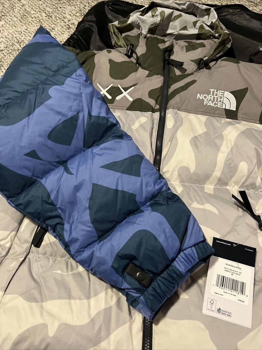 NEW KAWS x The North Face Retro 1996 Nuptse Jacket Moonlight NEW KAWS x The North Face Retro 1996 Nuptse Jacket Moonlight
