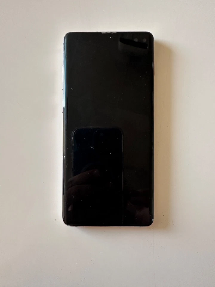 Samsung Galaxy S10+ · 512GB, foto 3 di 5