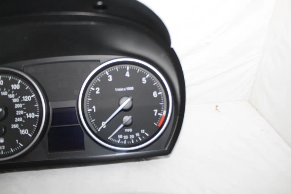 Cuadro de instrumentos velocímetro 07-2012 BMW 328i/2013 - 2015 BMW X1 75.618 millas Foto 4 de 4