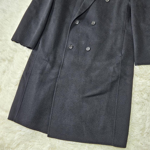 In good condition ✨ Double chester coat, 100% cashmere In good condition ✨ Double chester coat, 100% cashmere