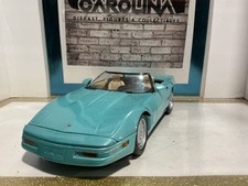 1:18 MAISTO 1992 CORVETTE BLUE ON TAN