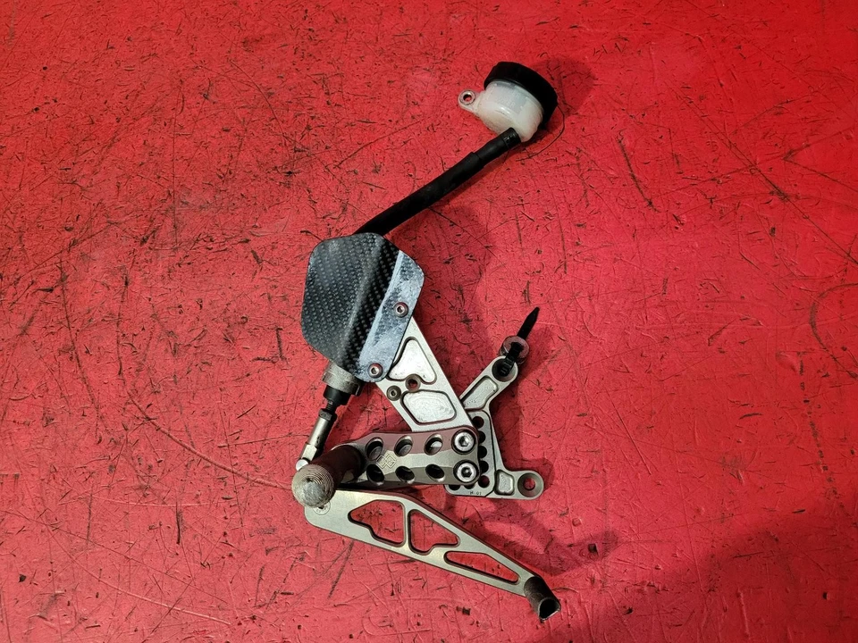 HONDA CBR REAR SETS 1998 — 第 2/4 张图片