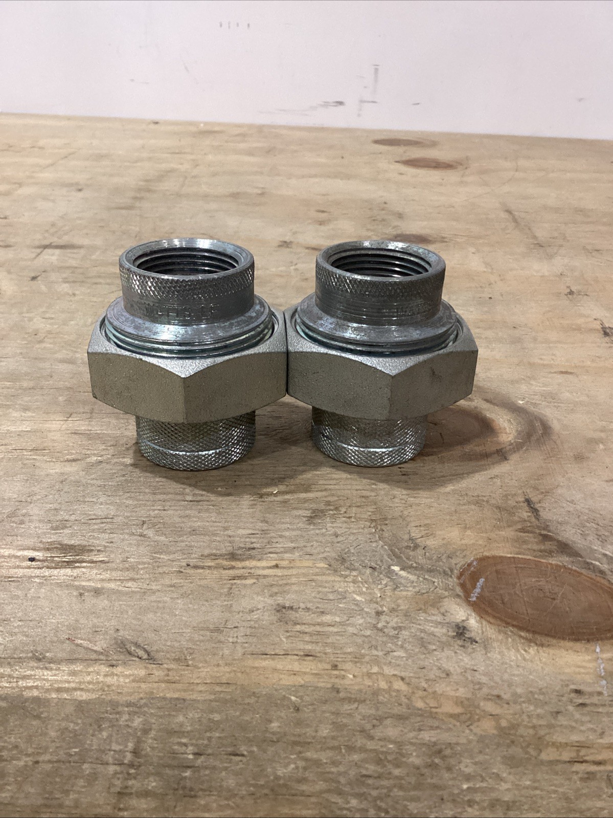 Lot of 2 Watts 1-1/4" Lead Free Dielectric Union Fittings FIP x FIP 250 psi