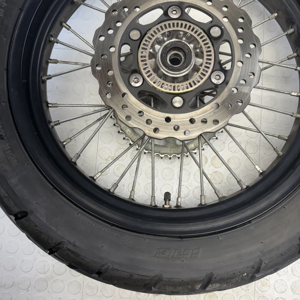 2023 17-24 VERSYS-X 300 KLE300 ABS RUEDA TRASERA MONTAJE ROTOR 410340588 ROTOR OEM Foto 2 de 4