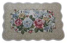 Essential Home Bianca Floral Scalloped Edge Vinyl Placemat