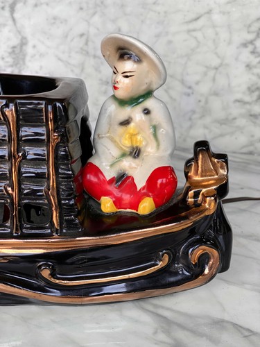 Vintage Chinese Oriental Porcelain Asian Boat TV Desk Lamp by Premco - Picture 3 of 11