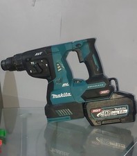 Makita HR003GZ 40V Max XGT Brushless SDS-Plus Hammer Drill With 40v XGT 5.ah