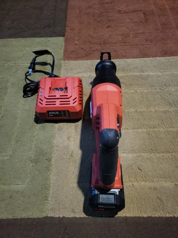 Sierra recíproca SKIL PWR CORE 20V Li-Ion inalámbrica sin escobillas con batería 4aH 20v Foto 2 de 2