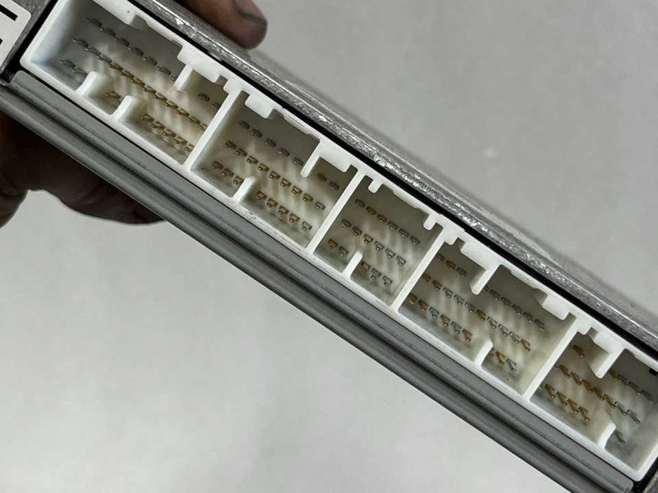 2004 TOYOTA AVALON ECU MÓDULO DE CONTROLE DE MOTOR 89661-07373 - Imagem 3 de 4