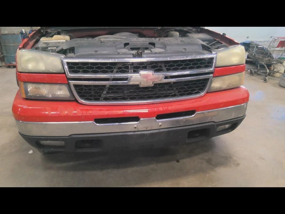 Radiator Classic Style 3.73 Ratio Fits 04-07 SILVERADO 1500 PICKUP 733009 Foto 3 de 4