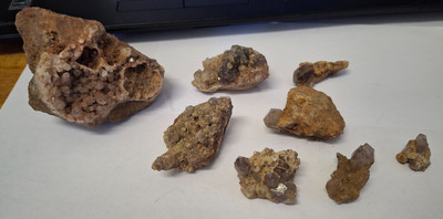393 grams of  quartz crystal clusters in matrix   7 pieces ...specimens 