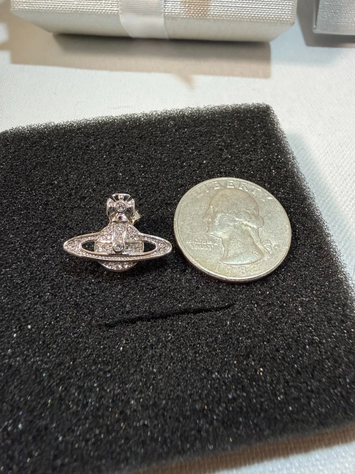 Pendientes Vivienne Westwood Plata Mini Bajor Relieve Nuevos Con Todo Embalaje Foto 4 de 4