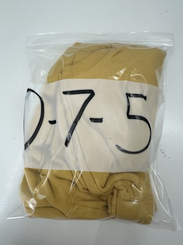 Disney Womens Sweatshirt Size 3XL Graphic Winnie the Pooh Yellow Crewneck - Picture 11 of 11