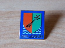 INSIGNE "1ère ARMÉE" RHIN ET DANUBE, ARTHUS-BERTRAND ED° ATLAS / TB ETAT