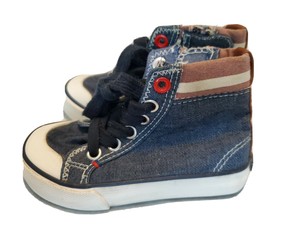 tommy hilfiger converse