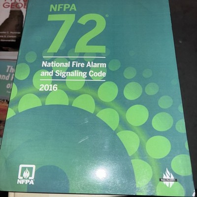 NFPA 70, National Electrical Code : 2017 Edition by (NFPA) National Fire...