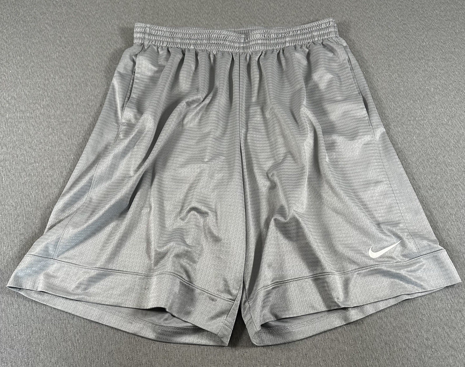Nike Shorts Mens 2XL Silver Basketball Shiny Dazzle Shimmer Swoosh Baggy Y2K EUC