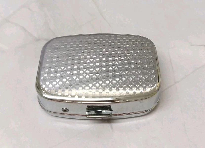 4 Little Kittens Design Rectangular Pill Box With Mirror in Lid BNWOT - Image 3 of 3