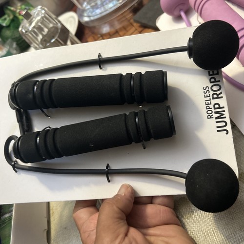 Ropeless Jump Rope Cordless Jump Rope with Two Weighted Balls for Indo - Picture 4 of 11