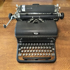 1948 Royal KMM Standard Desktop Typewriter BLACK Vintage 